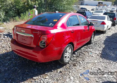 2015 Chevrolet Sonic Lt Auto из США, поврежденный, VIN 1G1JC5SH9F4163171